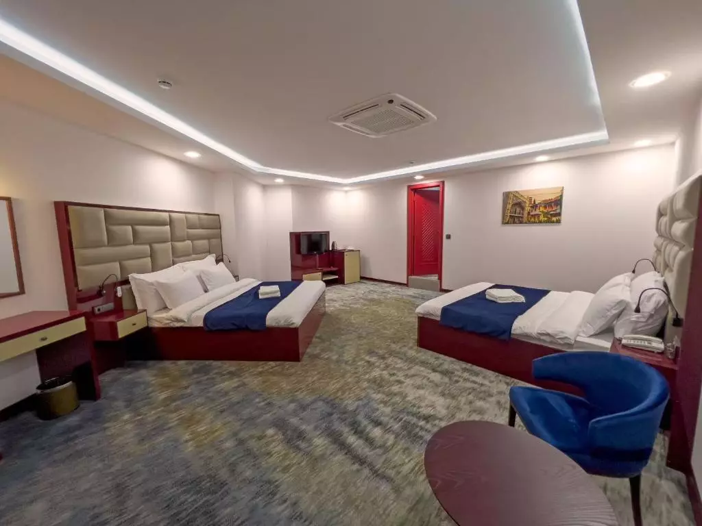 Denis hotel